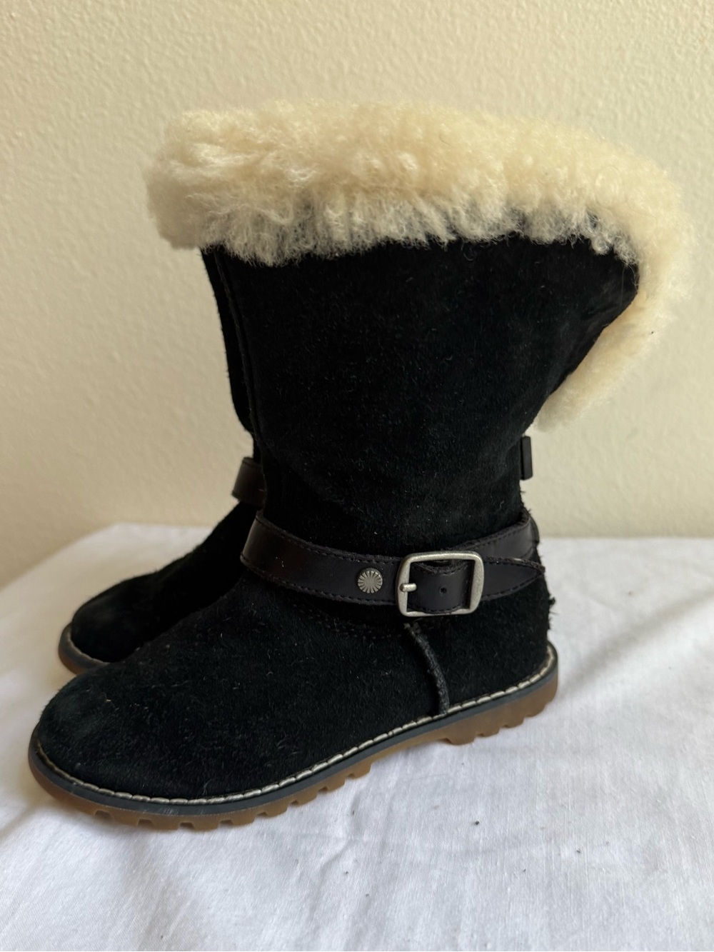 UGG Nessa Toddler Black Suede Shearling Buckle Zip Boots Size 9